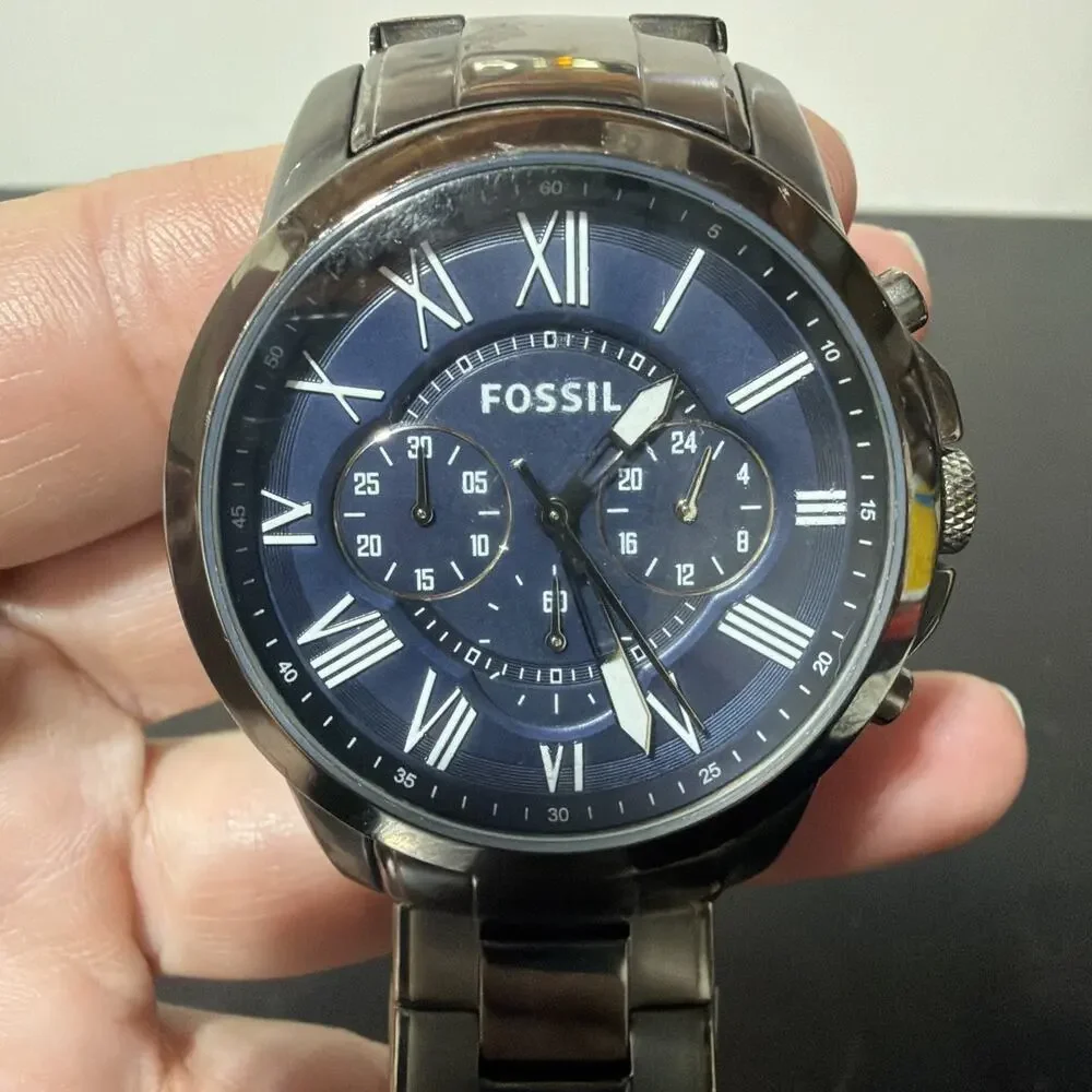 Fossil Grant Watch FS4844 Mens Chronograph 44mm Case Blue Dial Bracelet Quartz